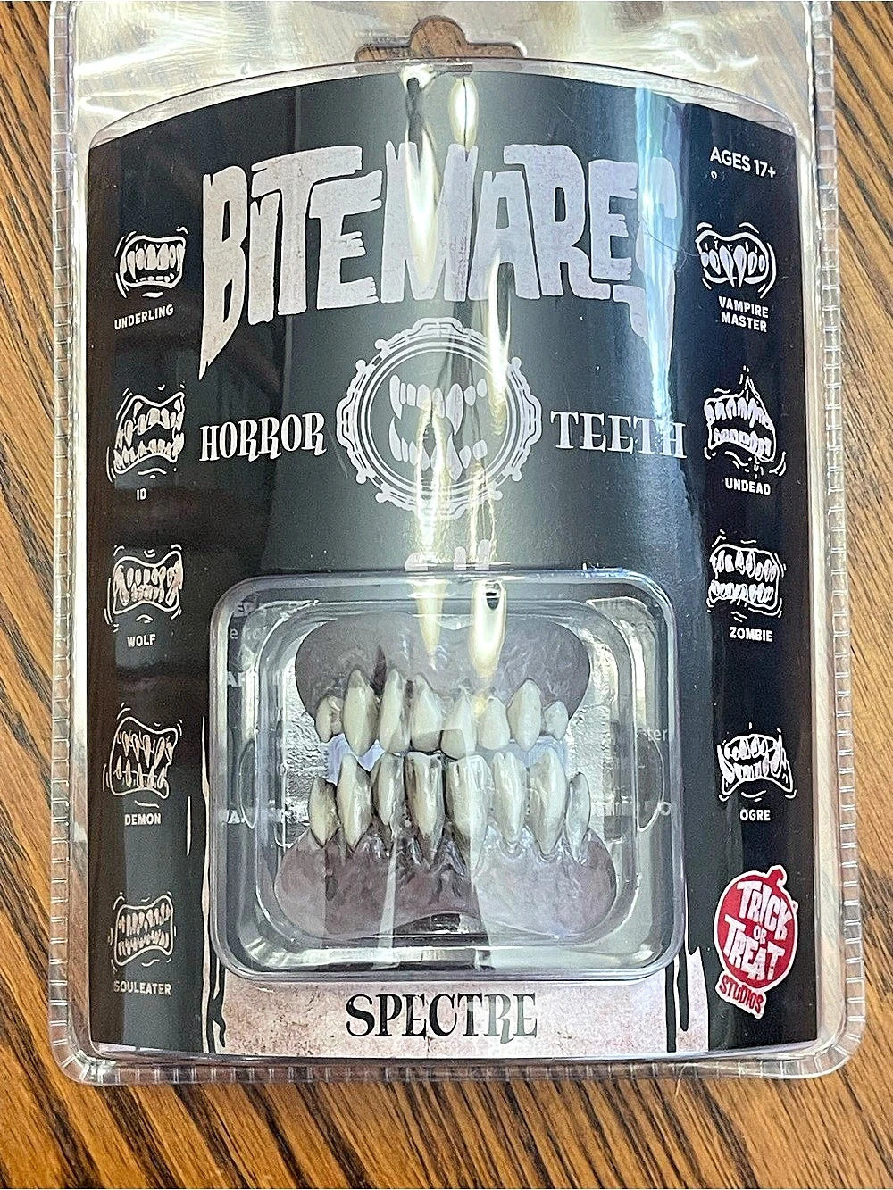 Trick or Treat Studios Bitemares Horror Teeth - Spectre Horror Teeth Prop